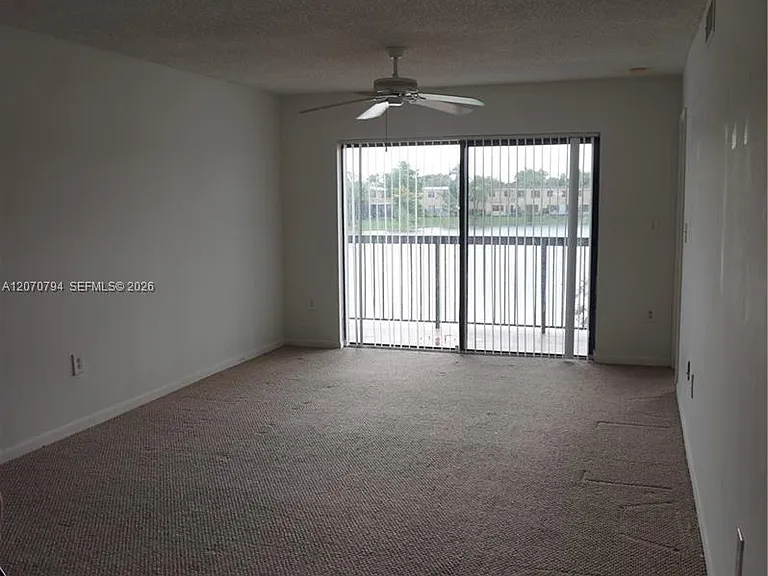 9842 Nob Hill Ln #9842/08 — Photo 9