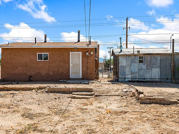 4th image of 6413 Edith Blvd NE