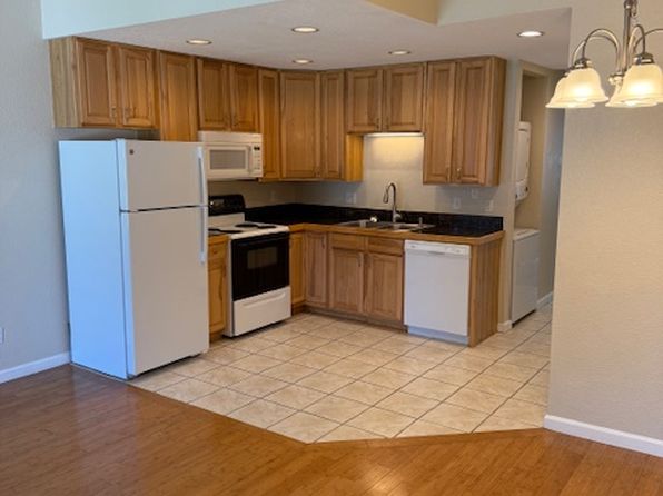 532 Oakwood Dr APT B105