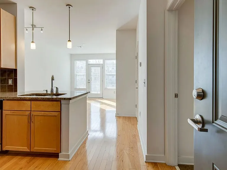 3000 Vanderbilt Pl #324 — Photo 5