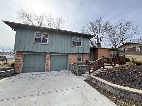 1308 Baltimore St, Pleasant Hill, MO 64080