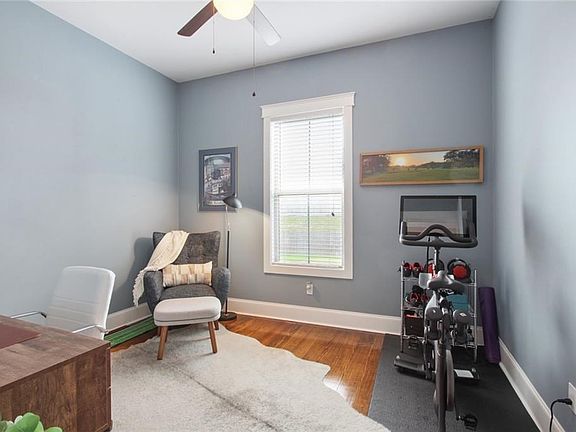 2nd image of 5827 Pratt Dr