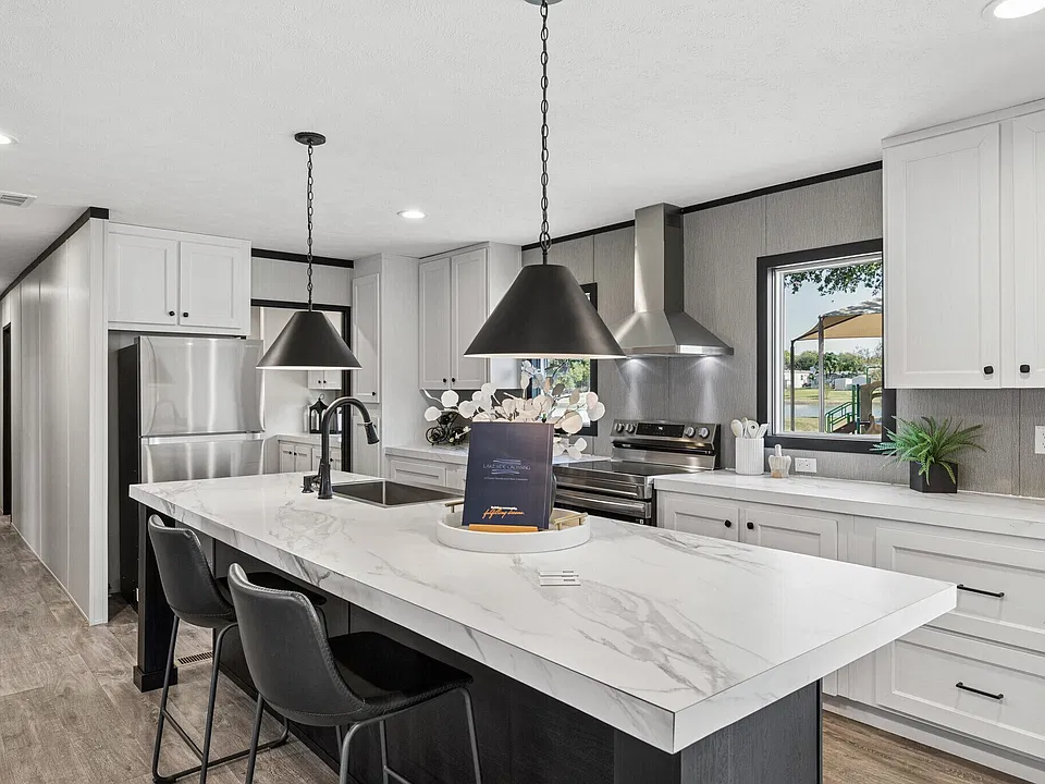 213 Fountain Grove Dr