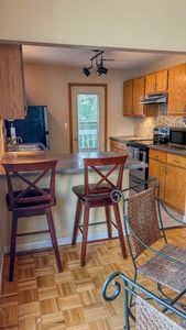 3058 Lake Shore Dr #B, Minneapolis, MN, 55416