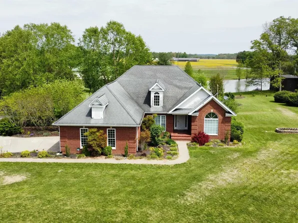 4639 Pinewood Ln, Metropolis, IL 62960