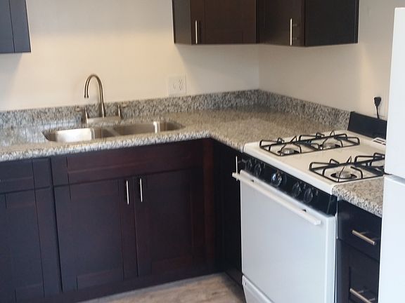 3rd image of 507-513 29th St Unit 509