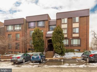 104 Roberts Ln APT 101, Alexandria, VA 22314