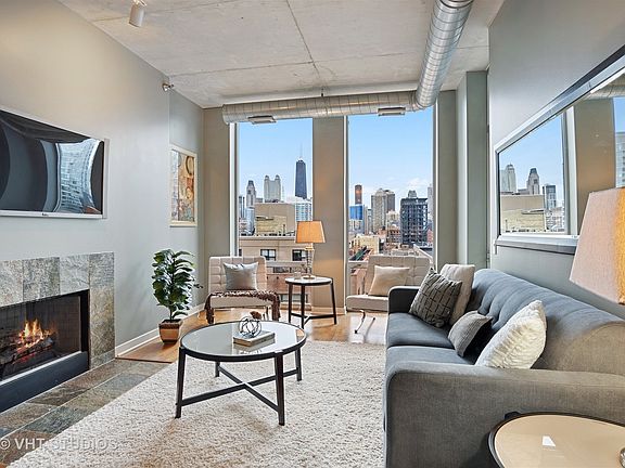 3rd image of 720 N Larrabee St APT 1006