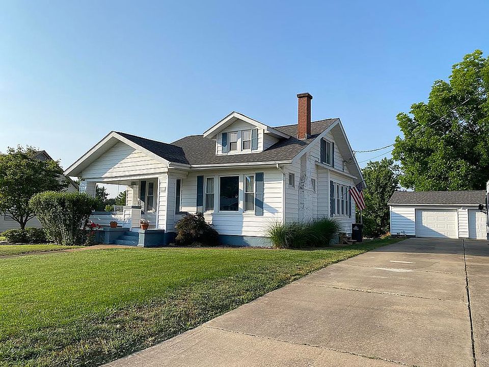2nd image of 421 E Ste Maries St