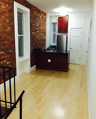 Rented by LJ Sloane Management | media 22