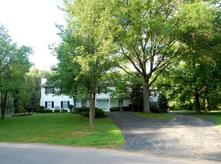 2056 Firethorn Dr, Saint Louis, MO 63131
