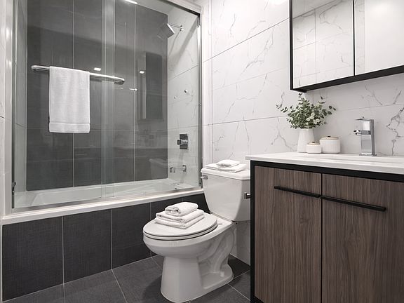4th image of 1517 New York Ave #3F
