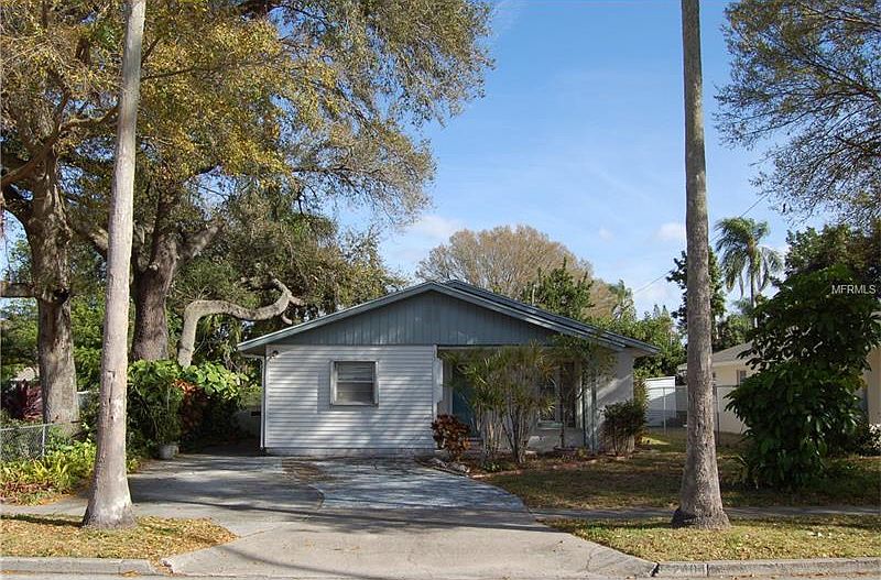 1st image of 2404 18th Ave W