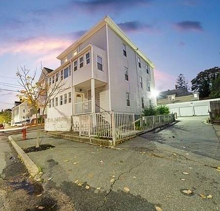 2nd image of 917 County St
