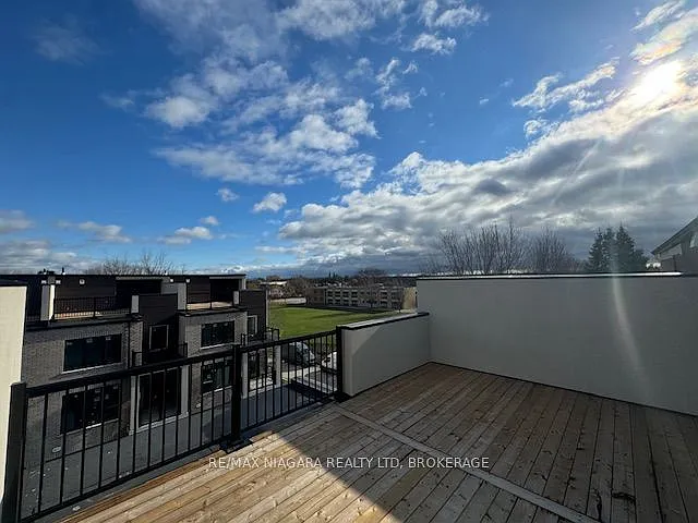 Fernridge Commons — Photo 2