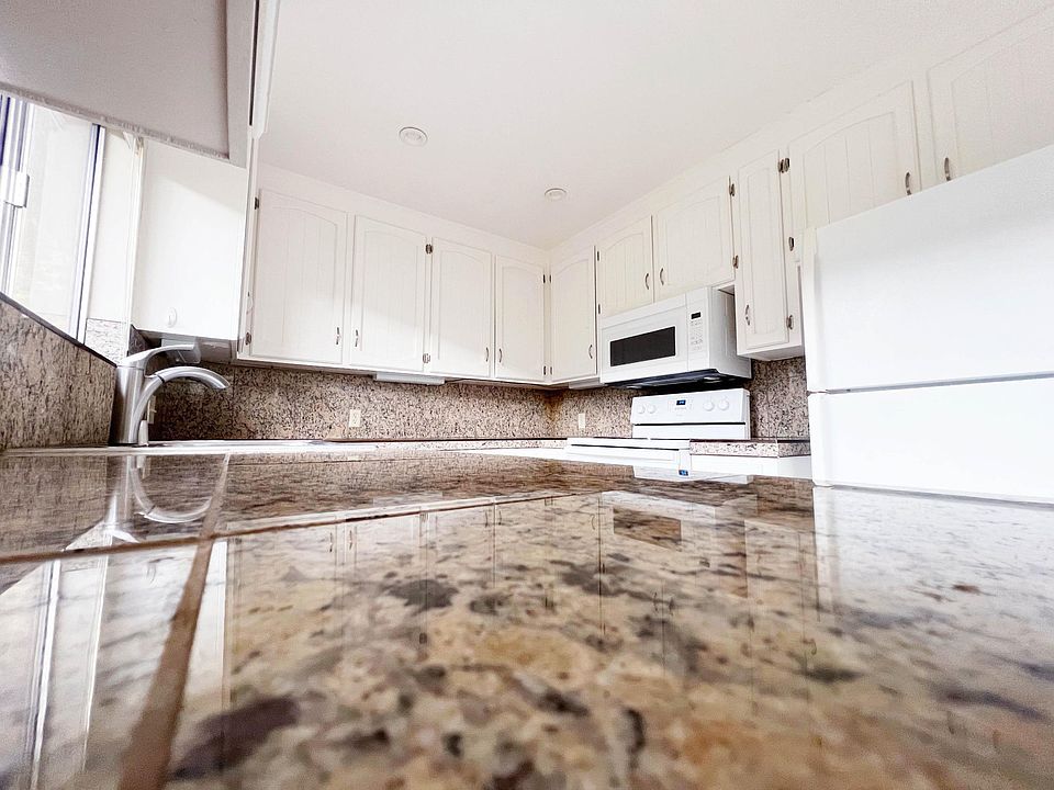 1st image of 4876 National Ave