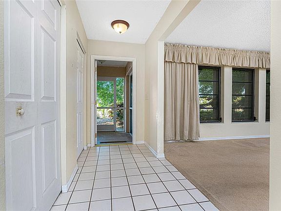 4th image of 219 Mark Twain Ln