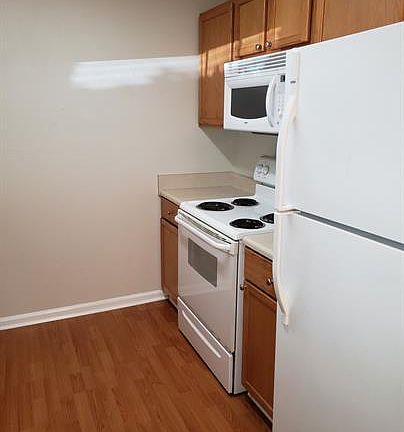 3rd image of 2740 W Tharpe St APT 307