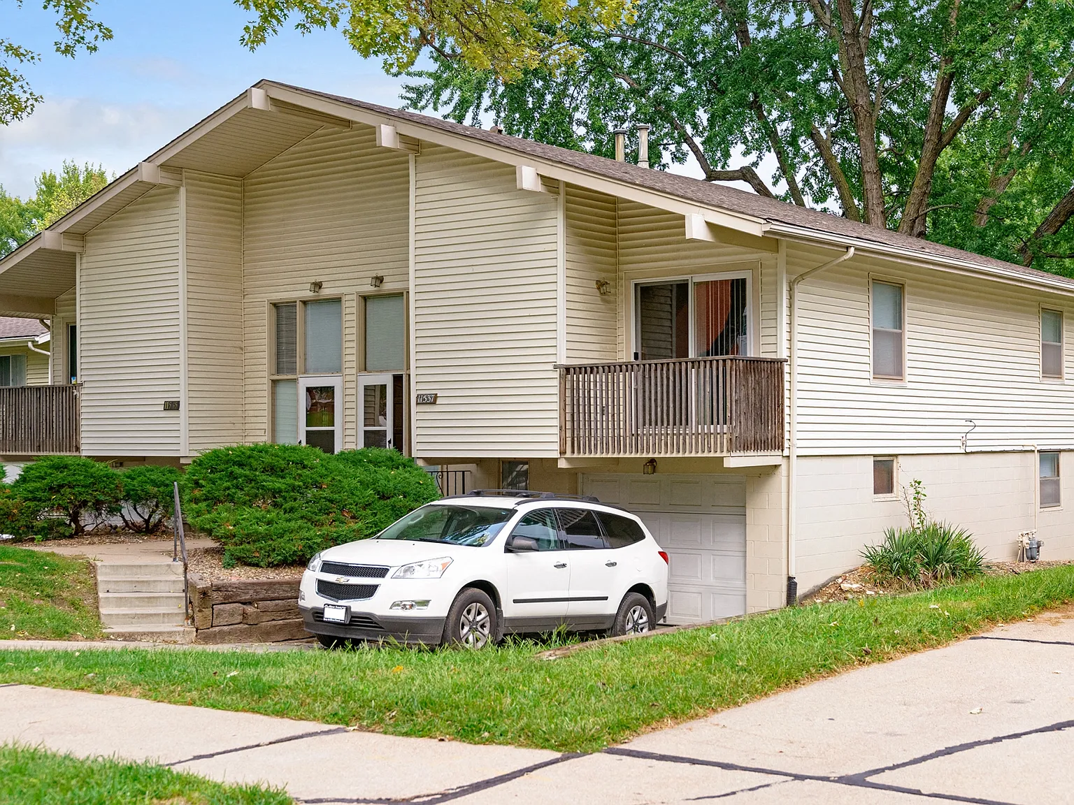Westwood Duplexes — Photo 3