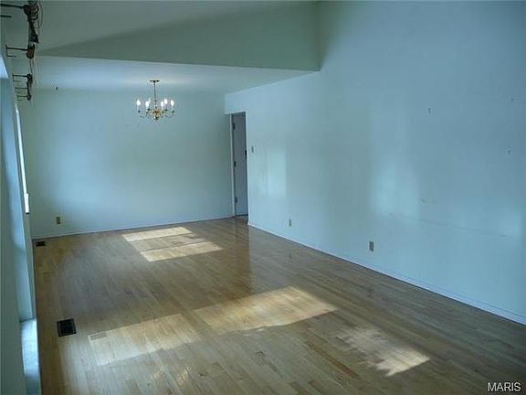 4th image of 11115 De Malle Dr