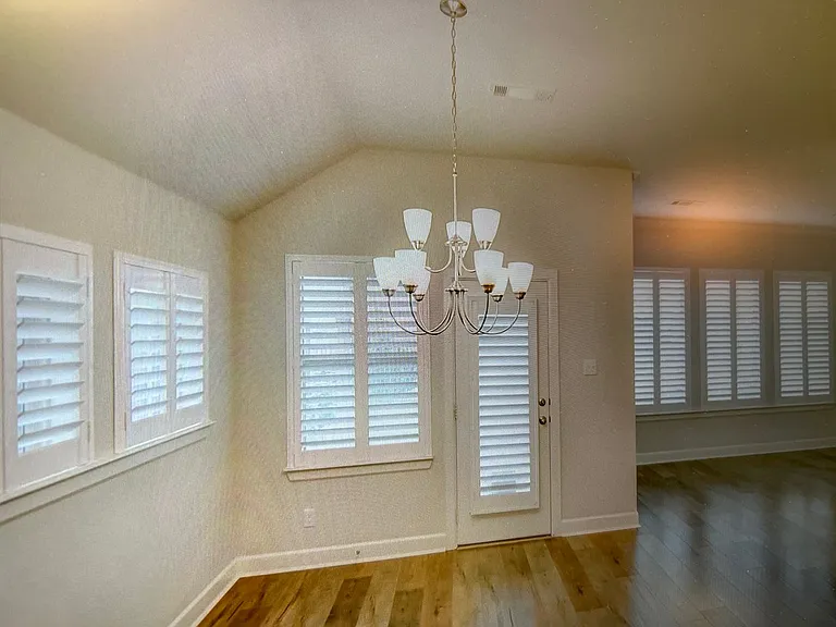 5541 Annie Creek Rd — Photo 9