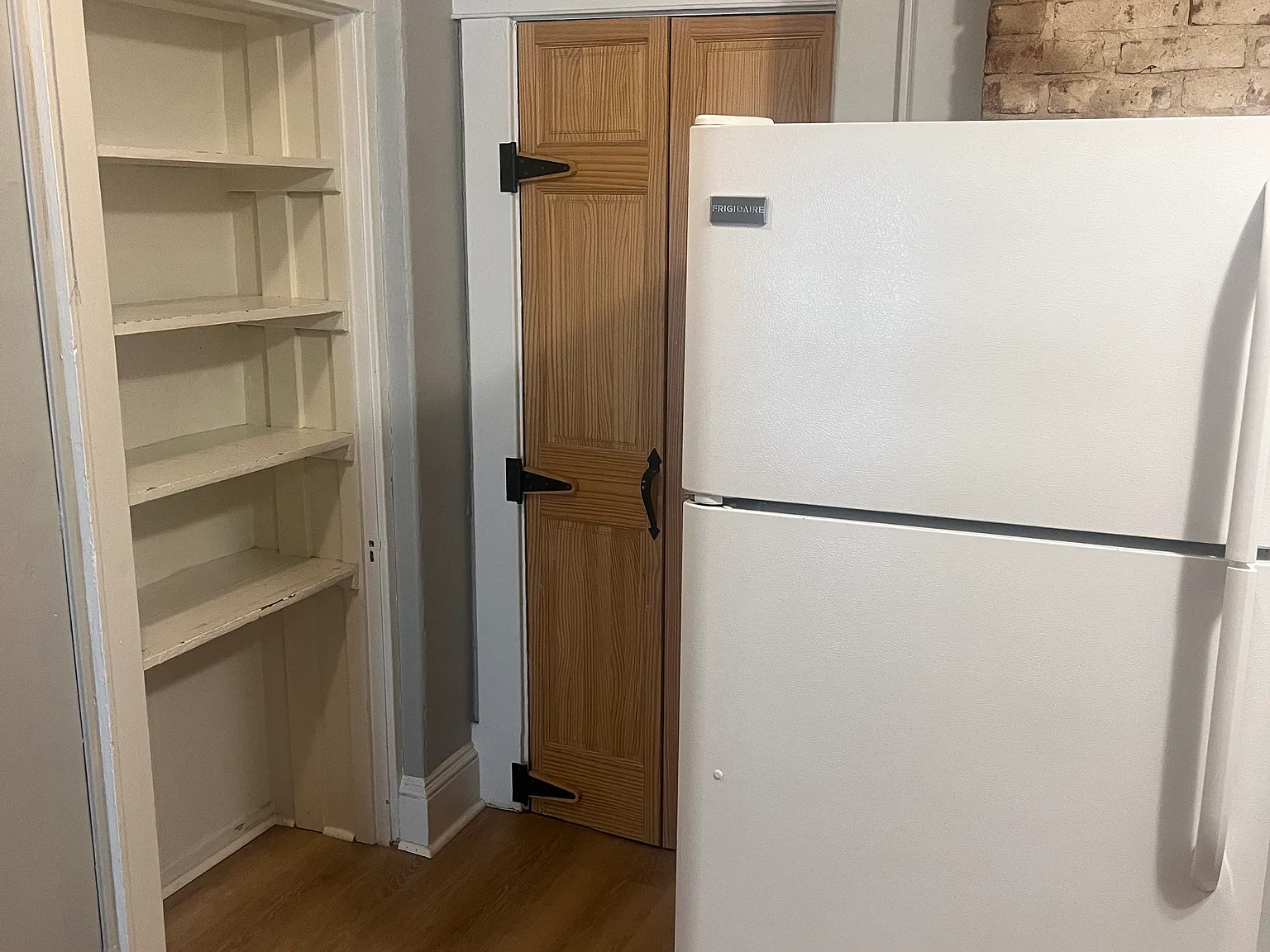 Studio, $1,100 — Photo 3