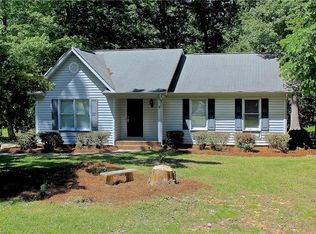 4502 Somersworth Dr, Greensboro, NC 27407