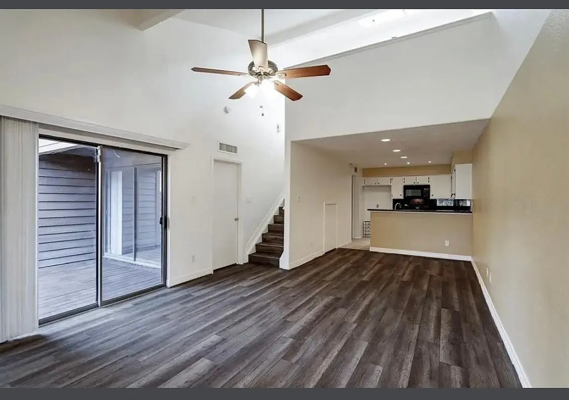 3 bed, 1230 sqft, $1,995 — Photo 4