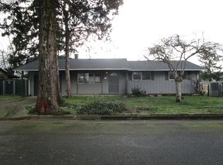 708 E 7th St, Molalla, OR 97038