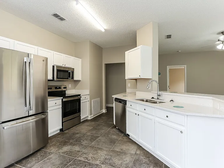 3318 Side Out Ct — Photo 7