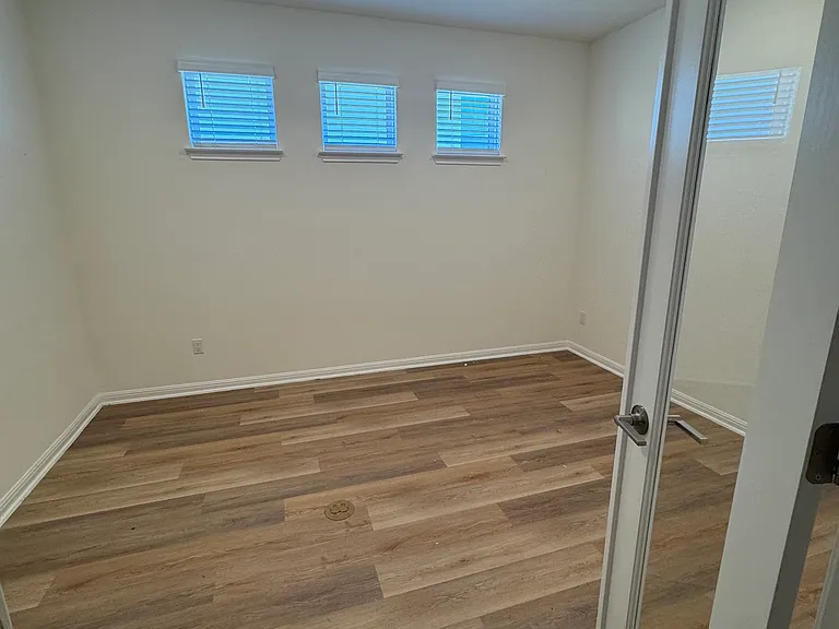 4505 Modena Bay Bnd — Photo 15