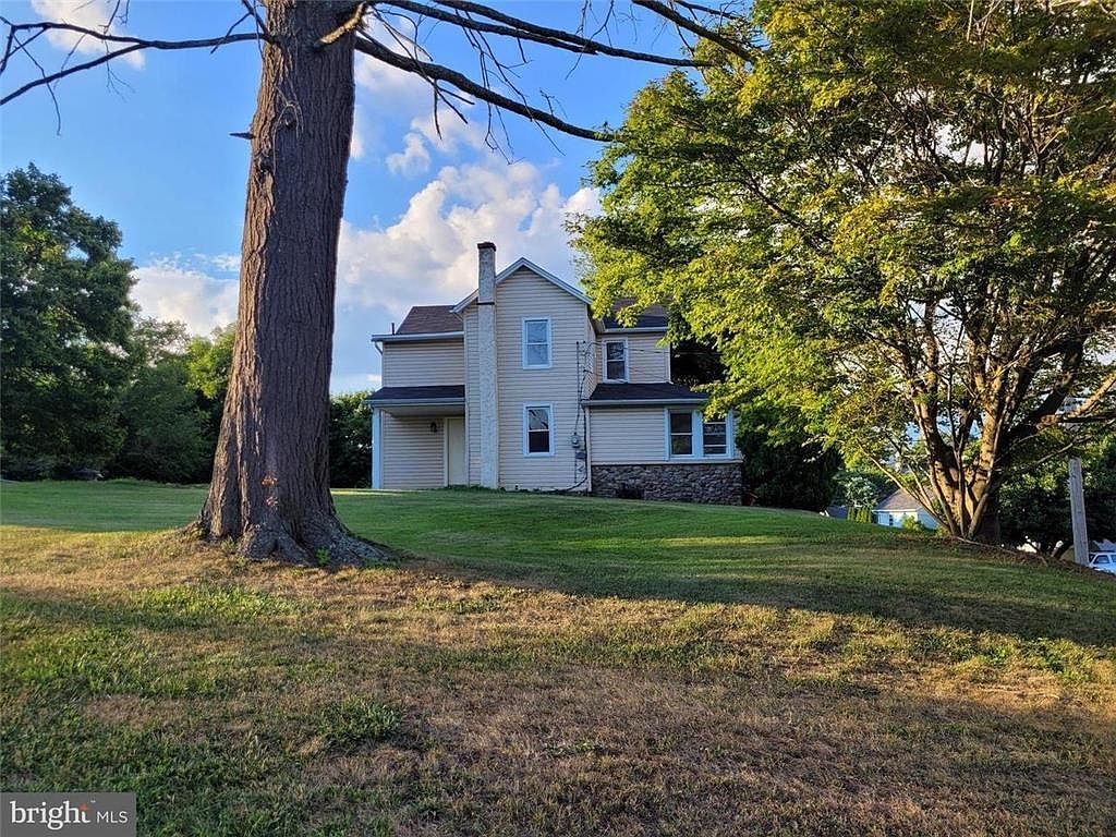 132 N 8th St, Bangor, PA 18013 Zillow