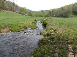 51 Smith Rd, Franklin, NC 28734