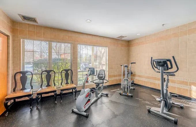 35900 Westminister Ave #12 — Photo 5