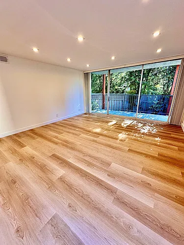 Floor plan 2 Bedrooms 2 Bathrooms IN UNIT LAUNDRY