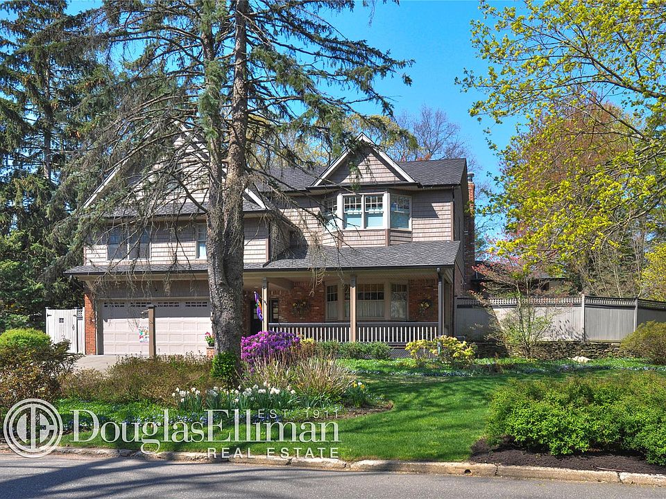 1st image of 40 Viola Dr