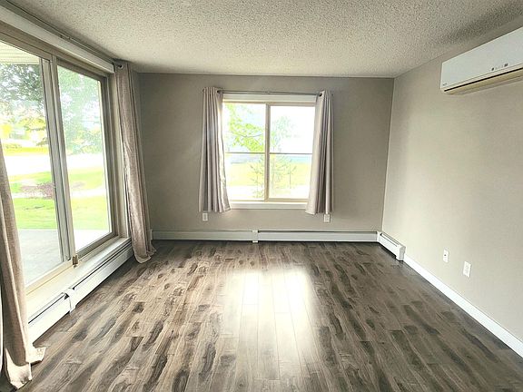 3rd image of 11803 22nd Ave SW #101