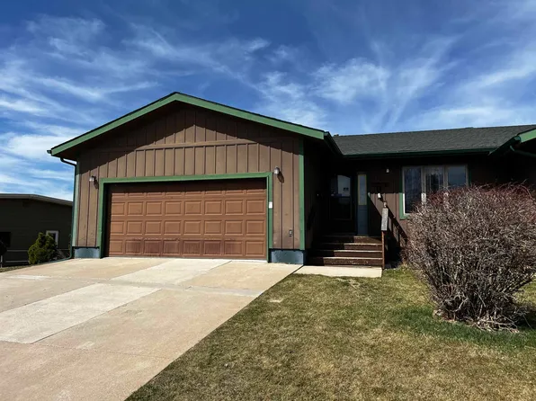 403 Summit St, Belle Fourche, SD 57717
