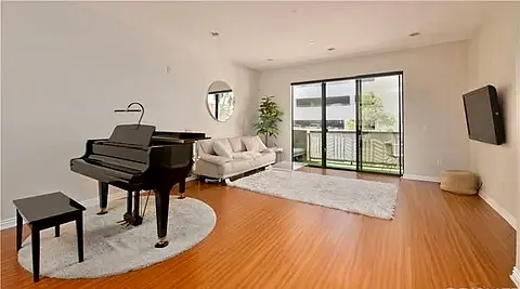 230 Jackson St #206 — Photo 13