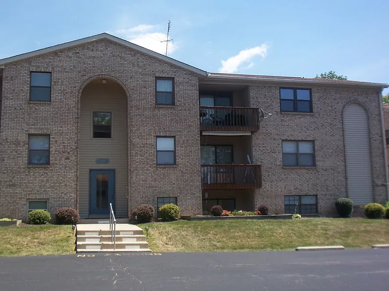 4326 Villa Dr #4 — Photo 1