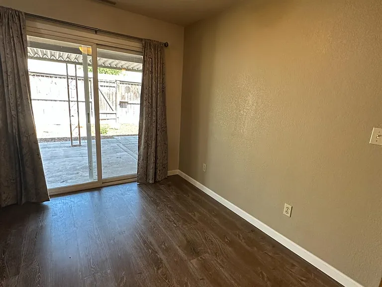 5072 N Forkner Ave — Photo 12