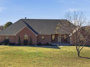 7001 S Cimarron Rd, Mustang, OK 73099
