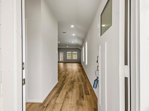 4th image of 22643 Ellis Way Ln