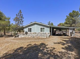 115 Quatal Canyon Rd, Maricopa, CA 93252