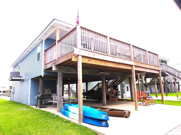 148 Constantin Dr, Golden Meadow, LA 70357