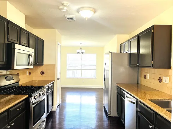 15330 Riverside Grove Dr, Houston, TX 77083