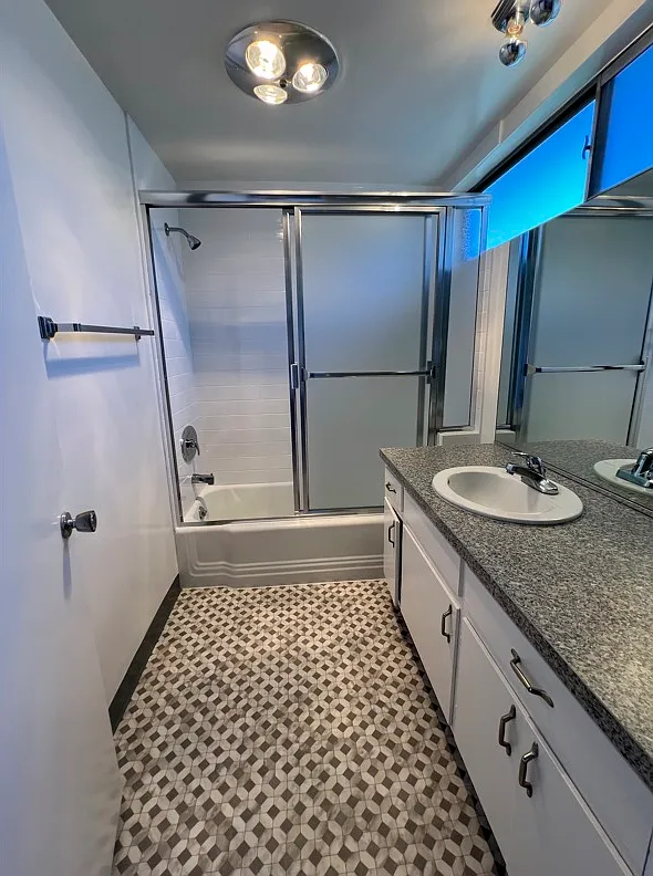 2 bed, 1150 sqft, $2,695 — Photo 3