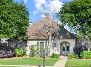 10131 Oakline Dr, Baton Rouge, LA 70809