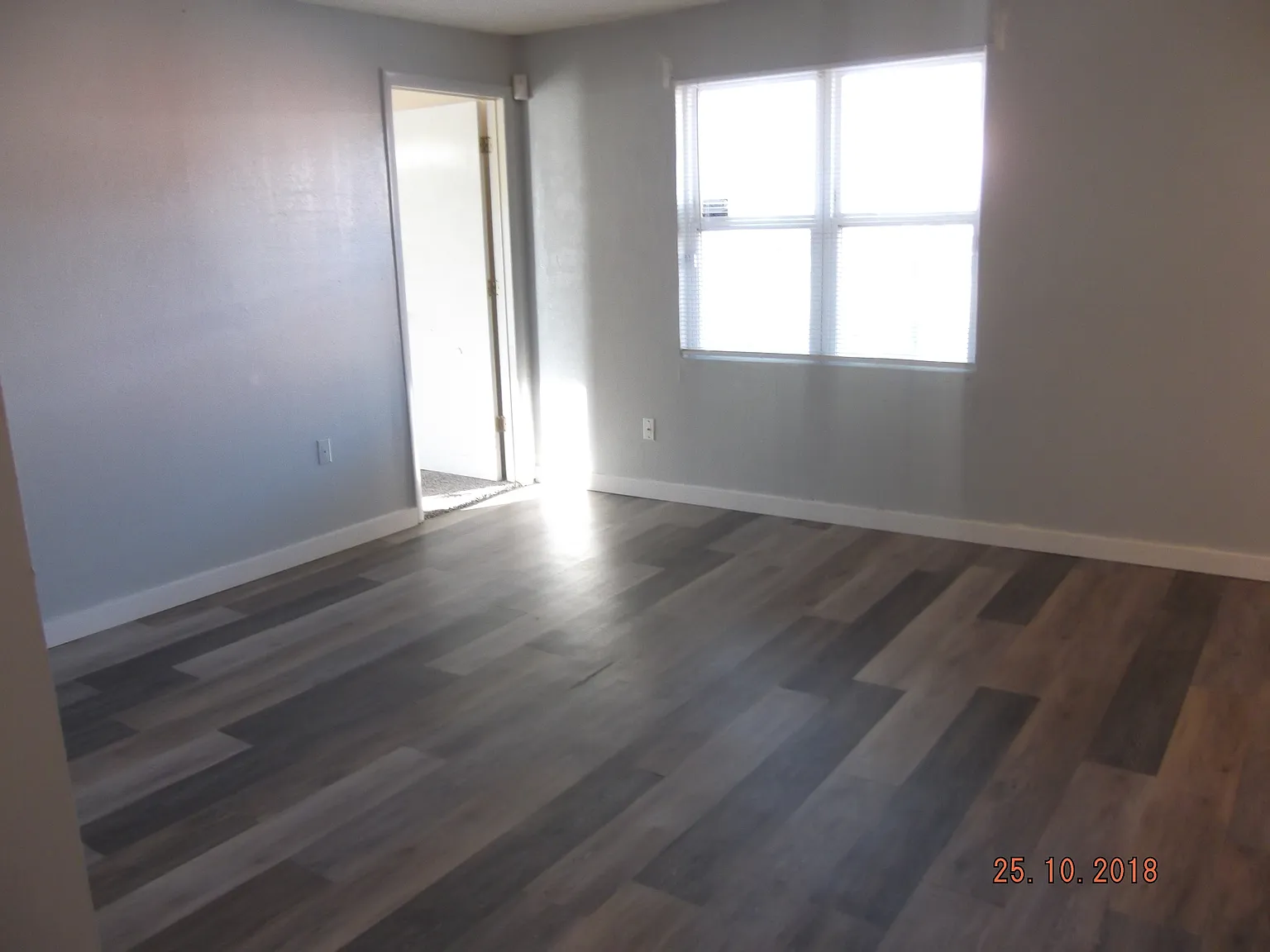 904 West Hefner Road - 1 — Photo 4