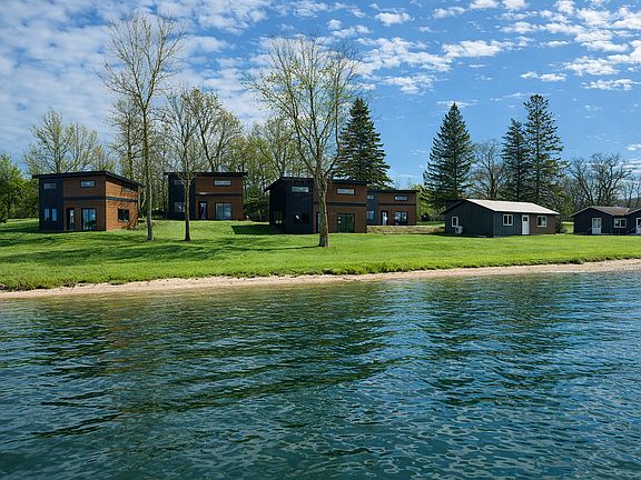 3rd image of 51021 Fish Lake Rd